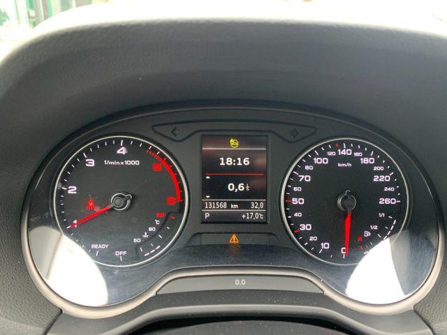 AUDI Q2 30 TDI S tronic Identity Black