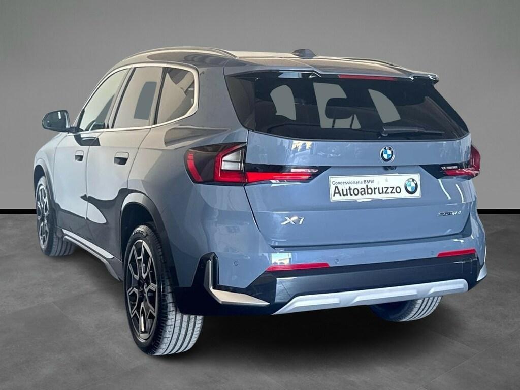 BMW X1 18 i X-Line sDrive DCT