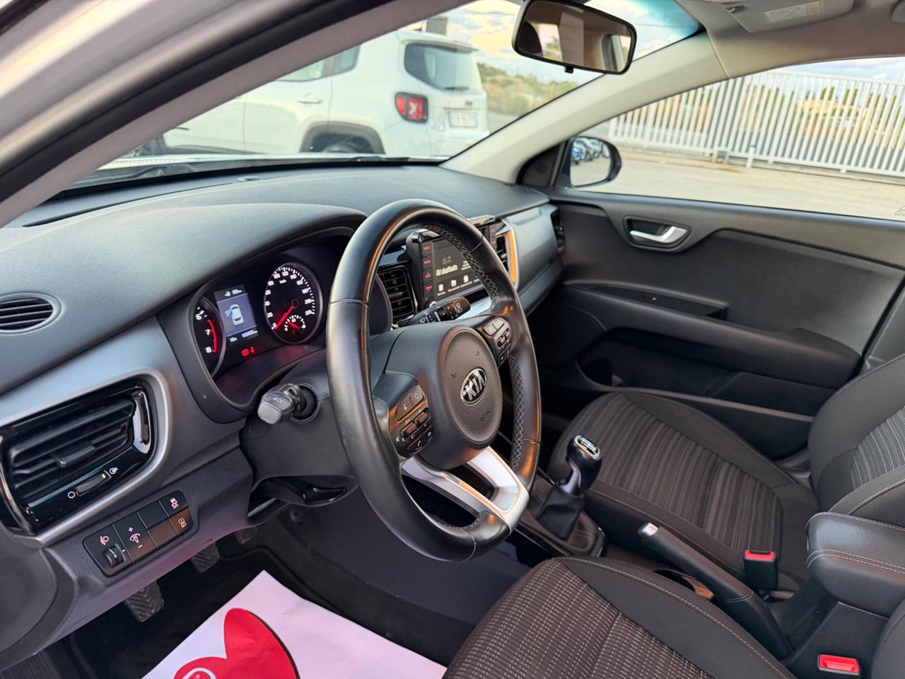 KIA STONIC 1.4 MPI 100 CV STYLE PACK FULL LED NY19