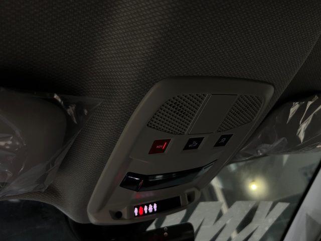 JEEP Avenger 1.2 Turbo 110 CV MHEV Summit tua da ?299,00 mensil