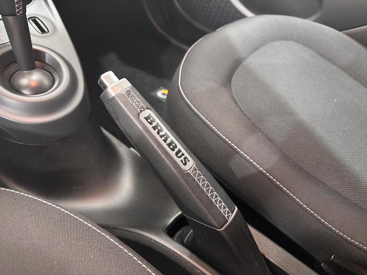 SMART FORFOUR 0.9 TWINAMIC TURBO BRABUS