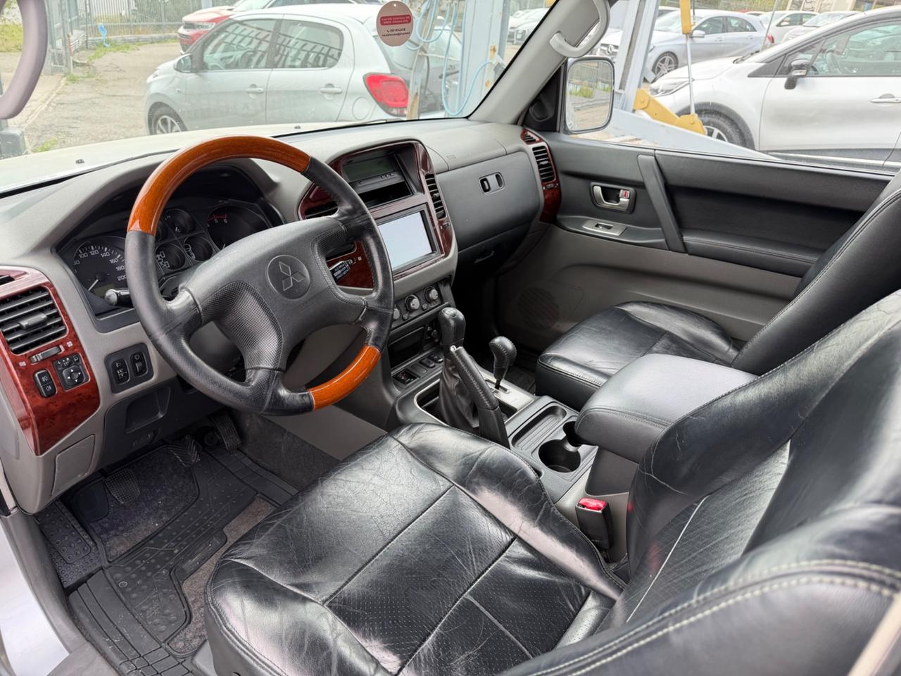 Mitsubishi Pajero 3.2 16V DI-D 3p. Instyle