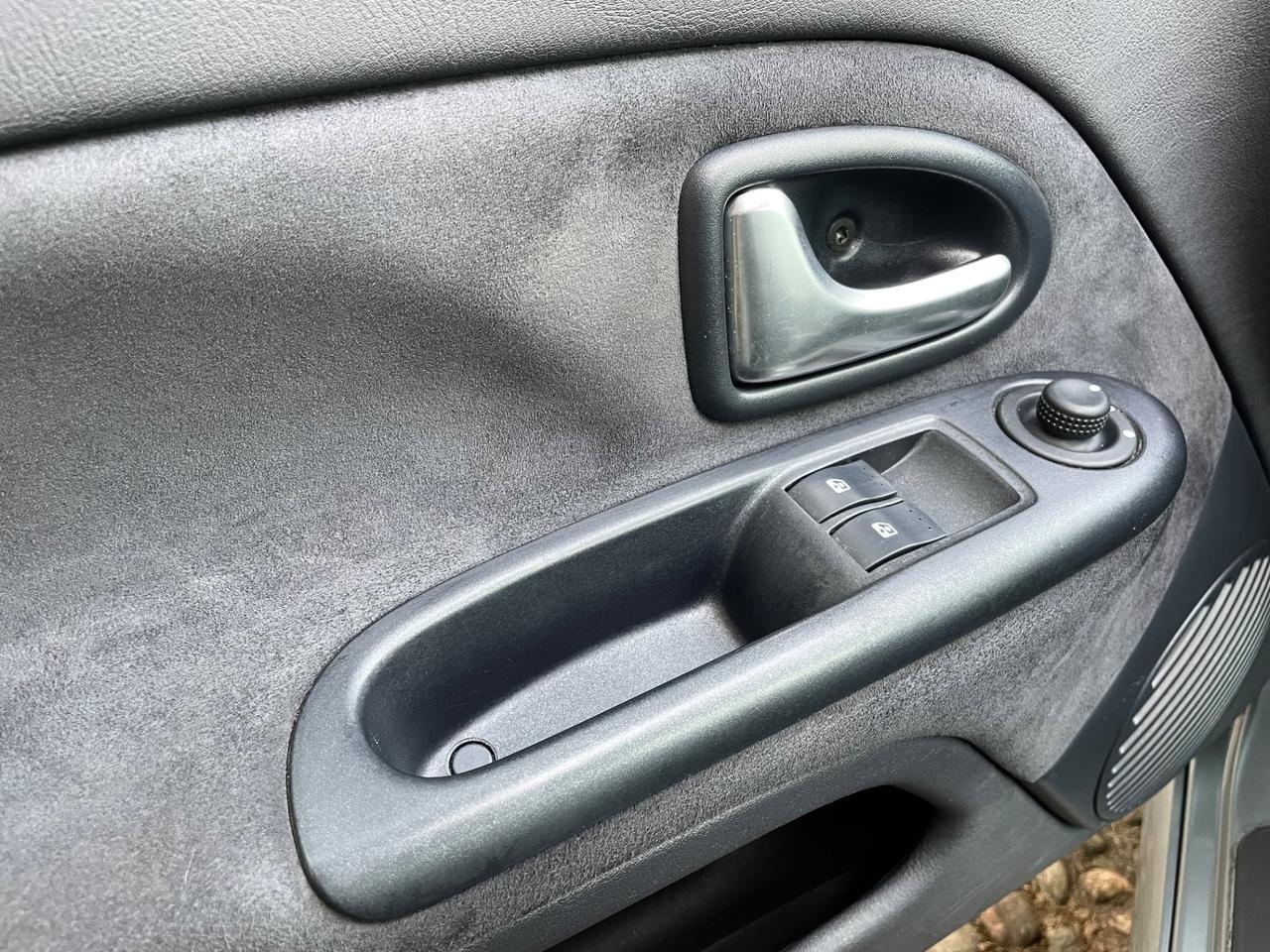 Renault Clio 2.0 16V RS Sport *UNICO PROPRIETARIO*