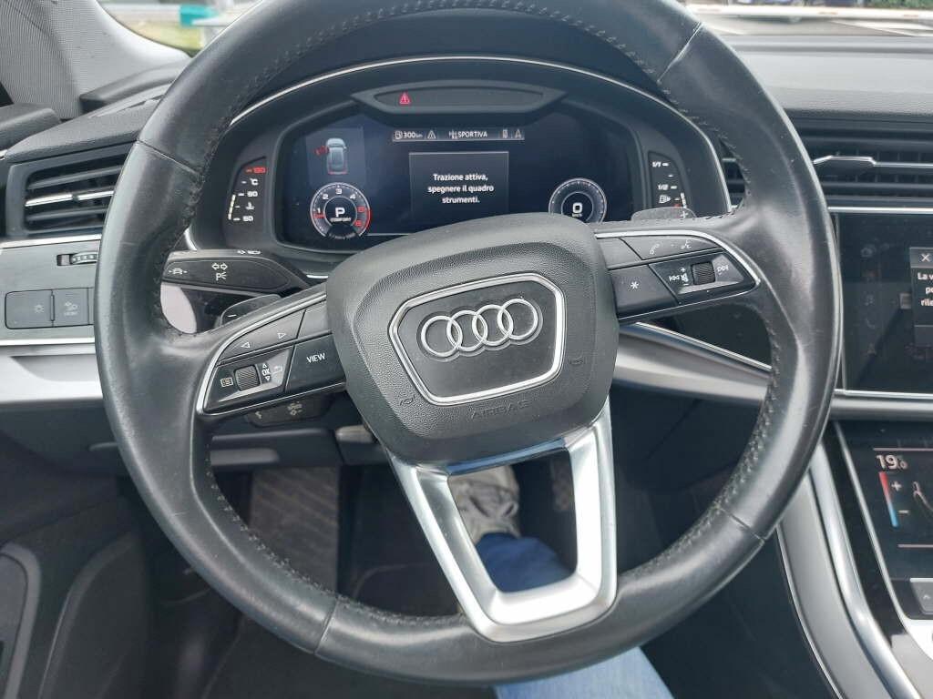 Audi Q8 45 TDI quattro tiptronic Sport IVA ESPOSTA