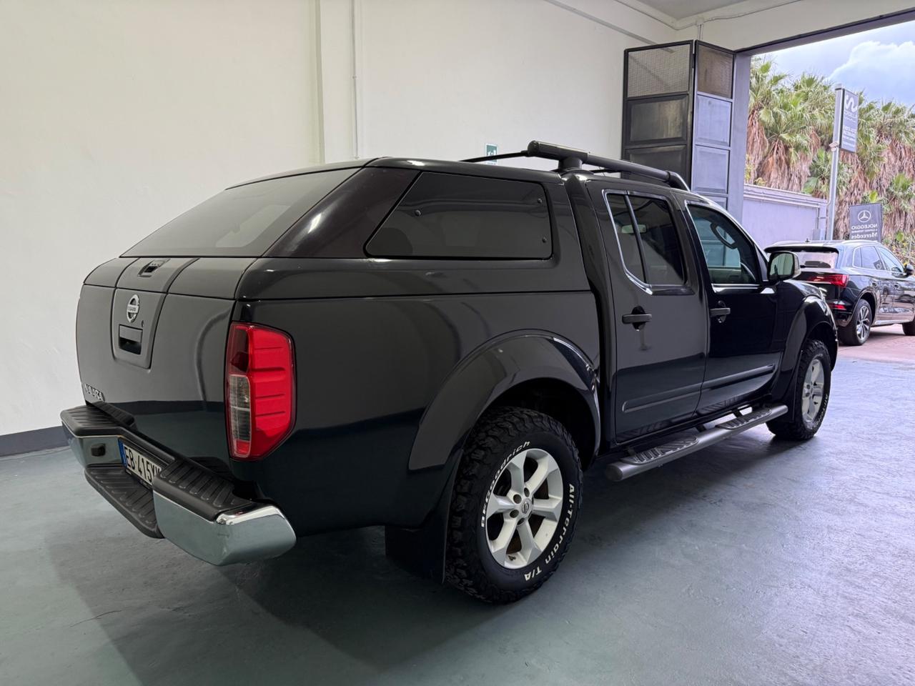 Nissan Navara 2.5 dCi 171CV 4 porte Double Cab LE