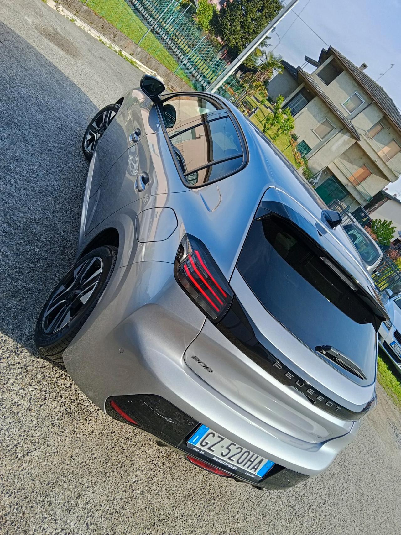 Peugeot 208 1.2 Allure