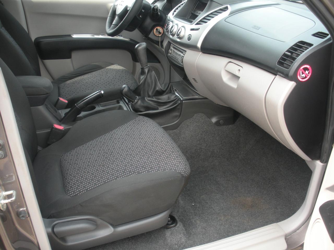 Mitsubishi L200 2.5 DI-D/178CV DC Intense Plus DPF super select