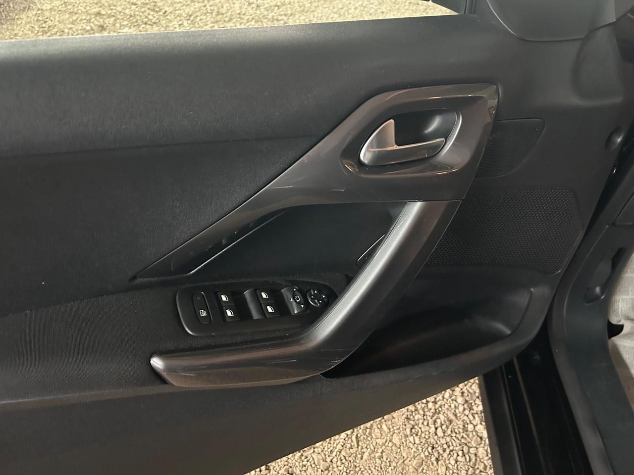 Peugeot 2008 PureTech 82 Allure