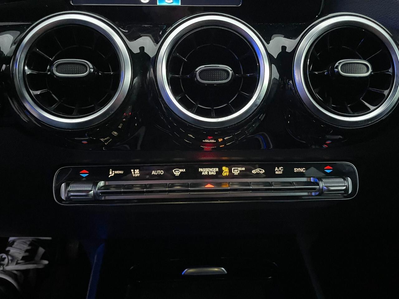 MERCEDES GLA 200d SPORT 150cv AUT