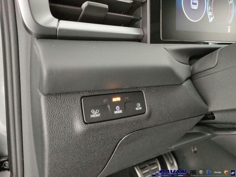 Volkswagen T-Roc 1.5 eTSI ACT 150 CV DSG R-Line (Parking Pack)