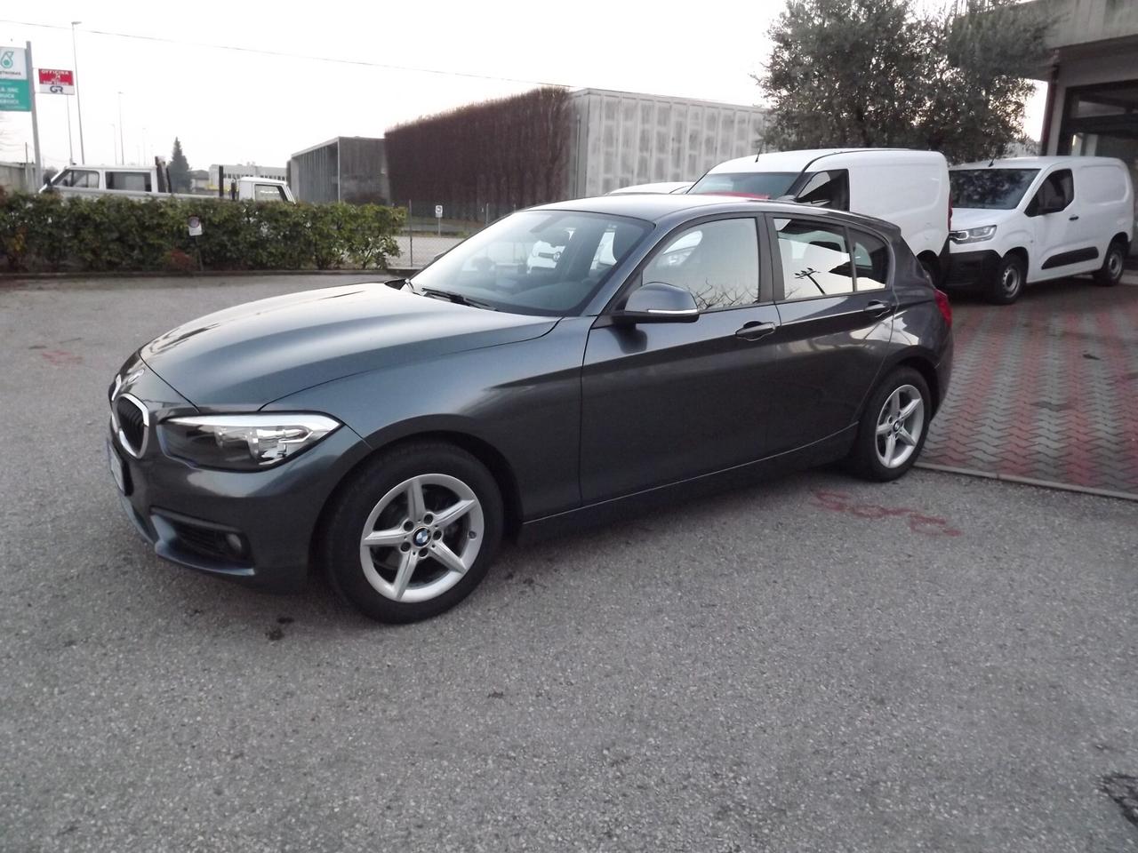 Bmw 116 116i 5p. Urban