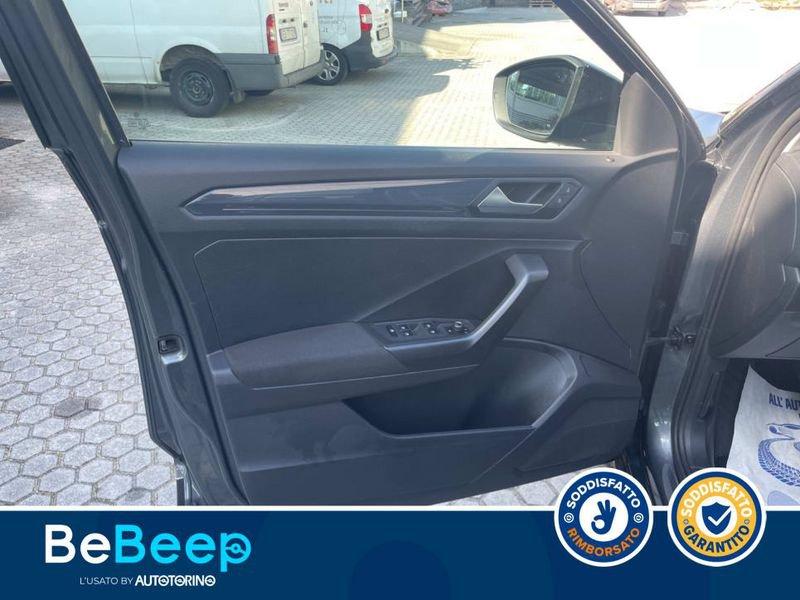 Volkswagen T-Roc 1.0 TSI ADVANCED