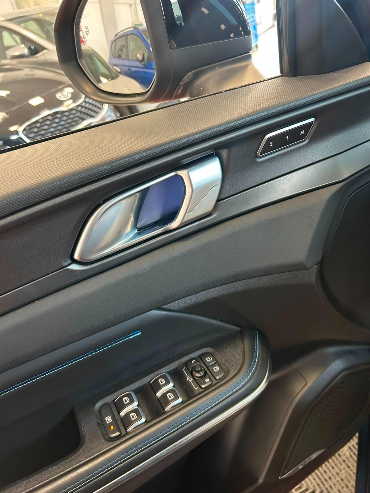 Lynk&co 01 PHEV