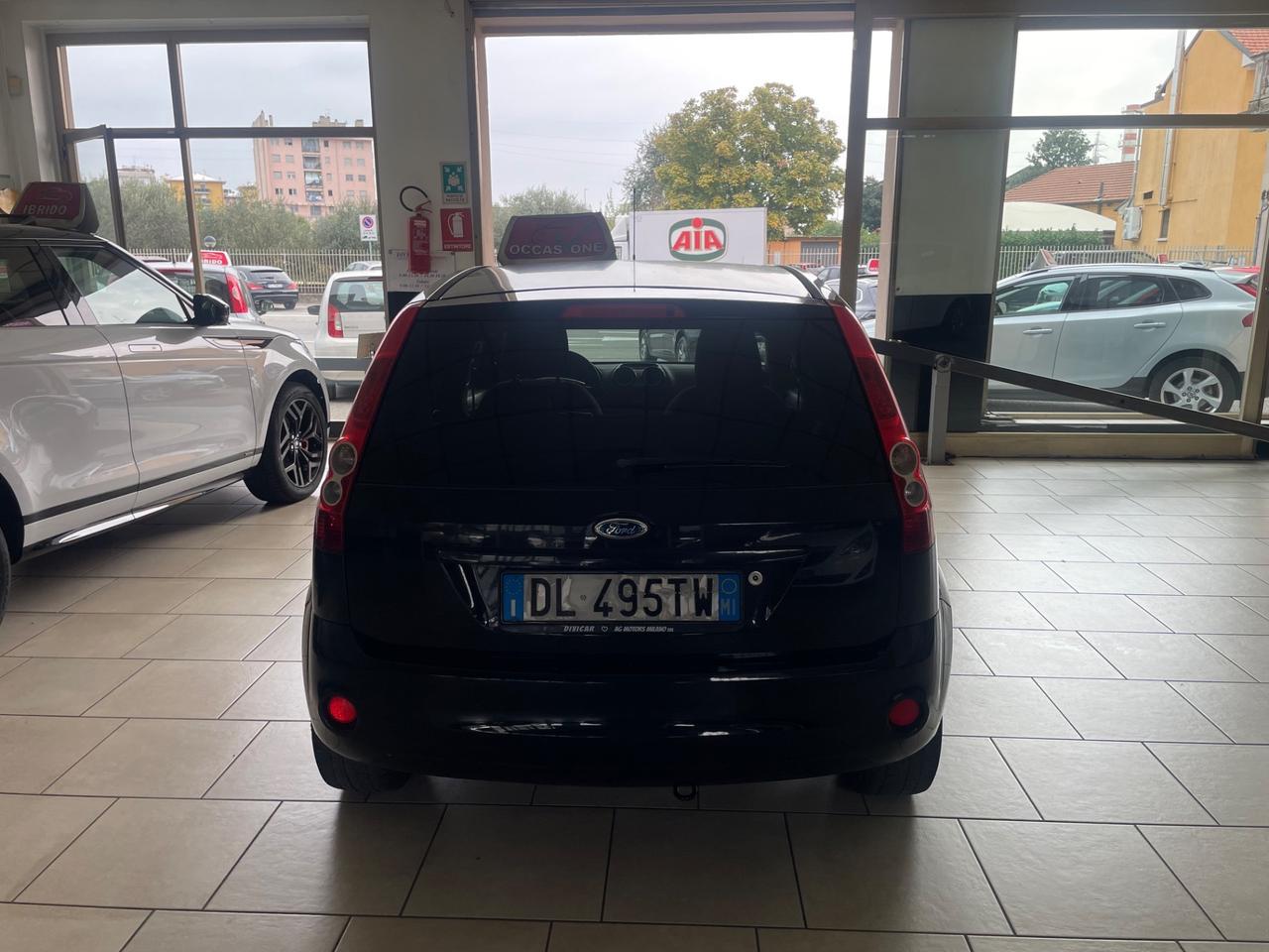 Ford Fiesta 1.2 16V 5p. Ghia - Nessun vincolo -