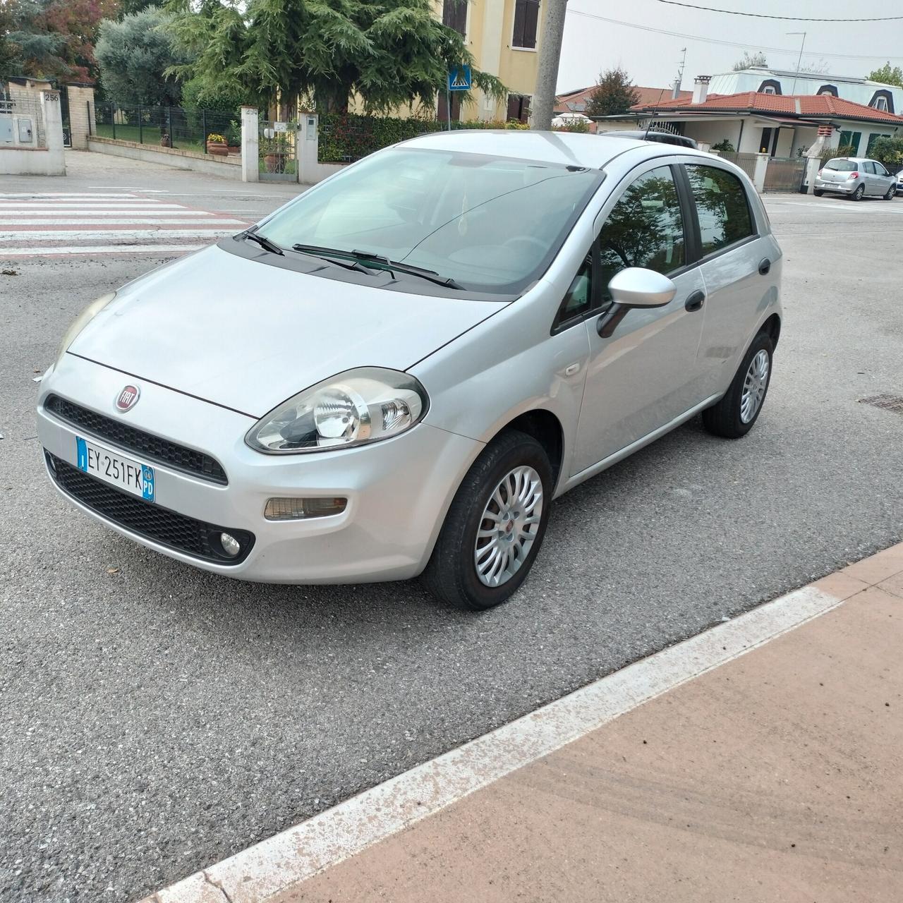 Fiat Punto 1.4 8V 5 porte Natural Power Street