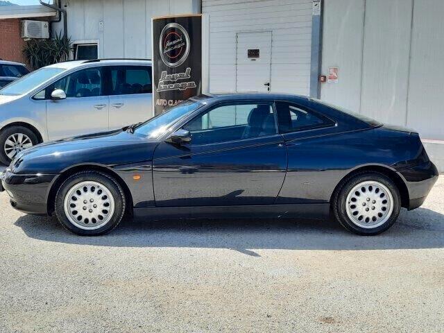Alfa Romeo GTV 2.0i v6 TURBO -- KM 26.000 -1996
