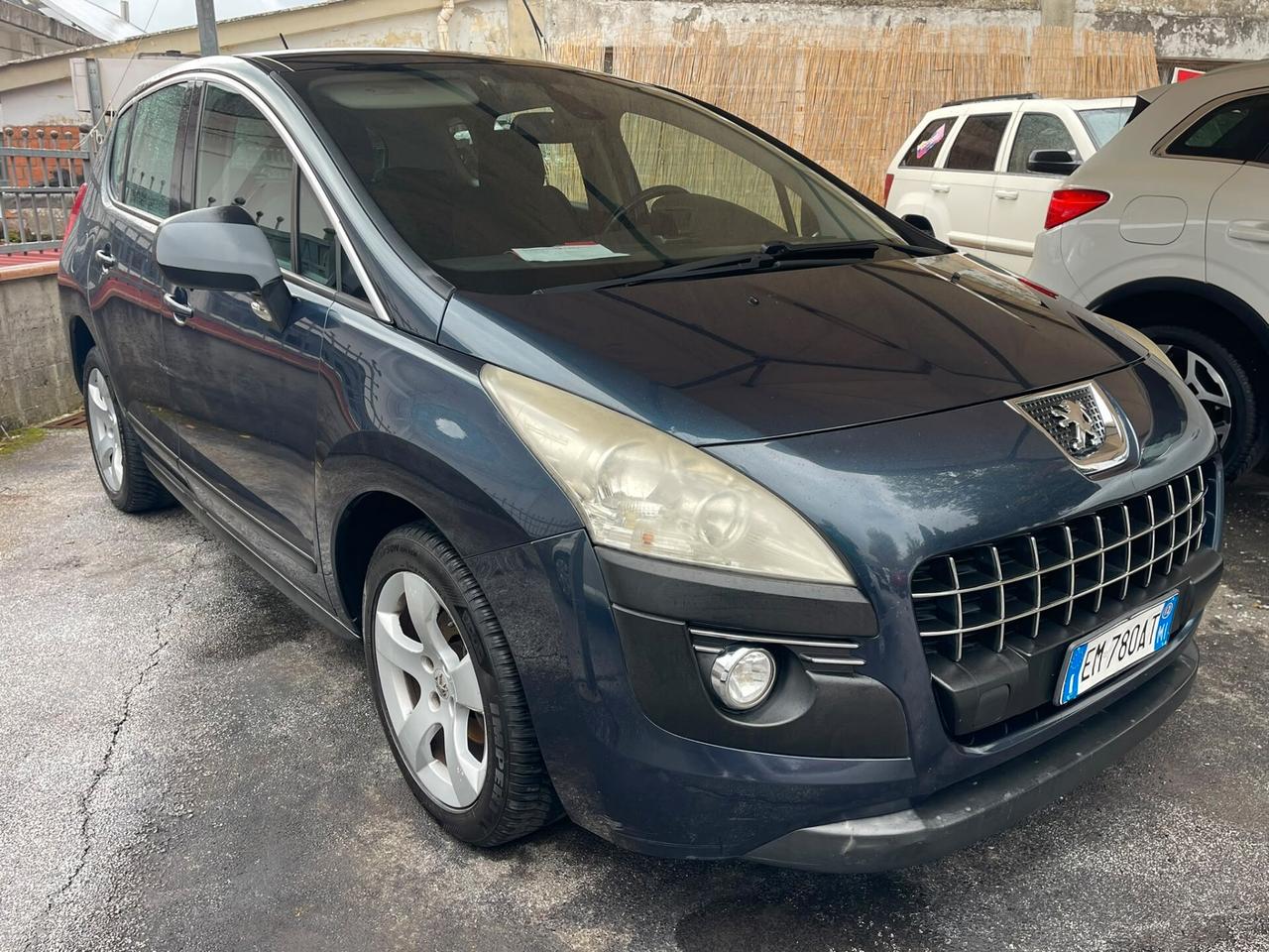 Peugeot 3008 1.6 e-HDi 112CV cambio robotizzato S.&S. Business