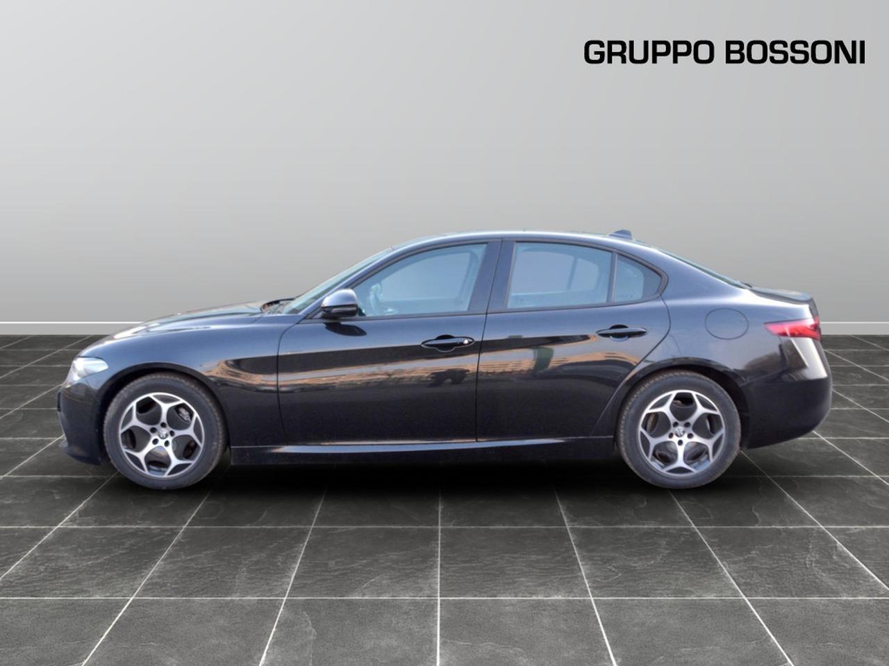 Alfa Romeo Giulia 2.2 turbo 160cv super business at8