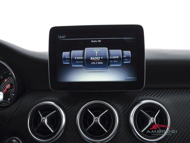 MERCEDES-BENZ A 180 180 d Automatic Premium