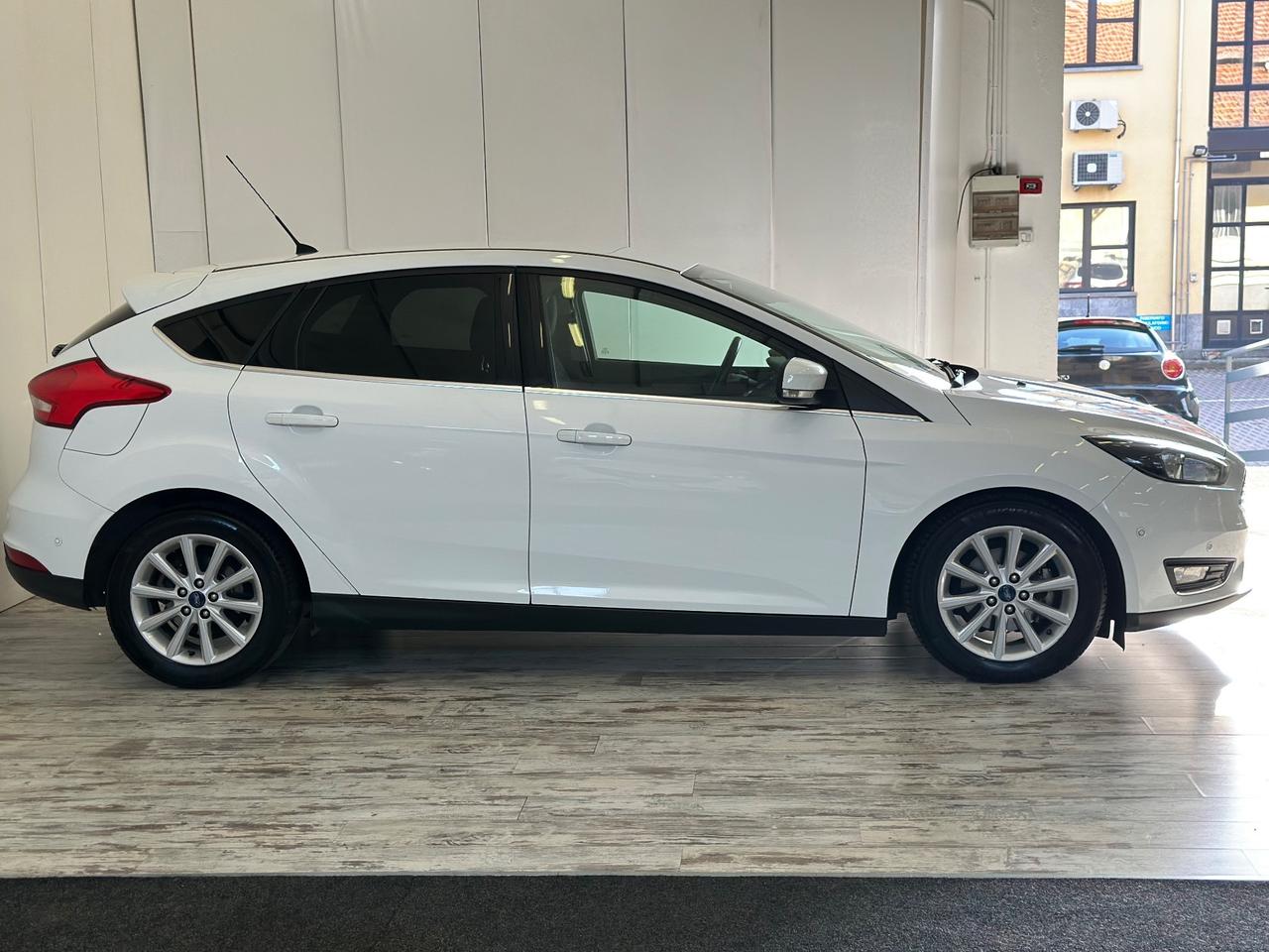 Ford Focus 1.0 Benzina EcoBoost Titanium X Ok Neopatentati