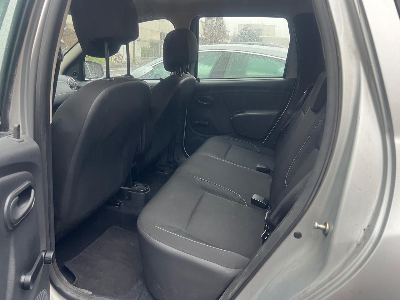 Dacia Duster 1.6 115 CV 4x2 GPL serie limitata black shadow