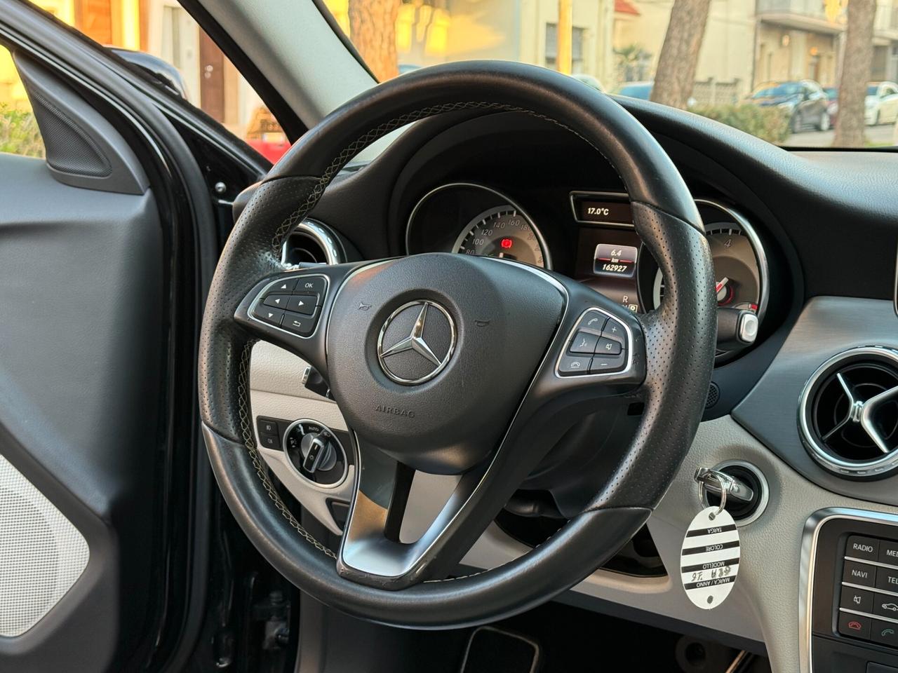 Mercedes GLA 200 d Autom Enduro *TETTO - 2016