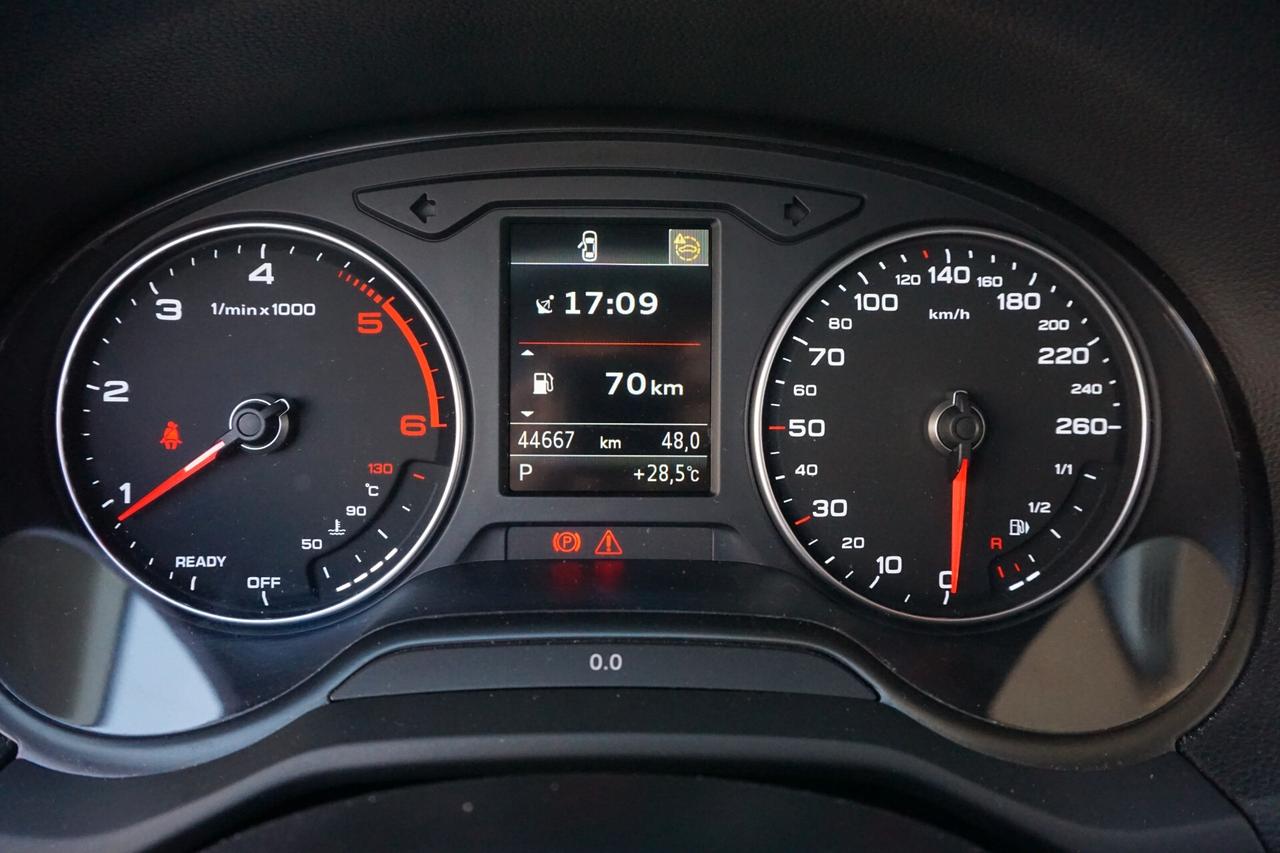 Audi Q2 35 TDI S tronic Business