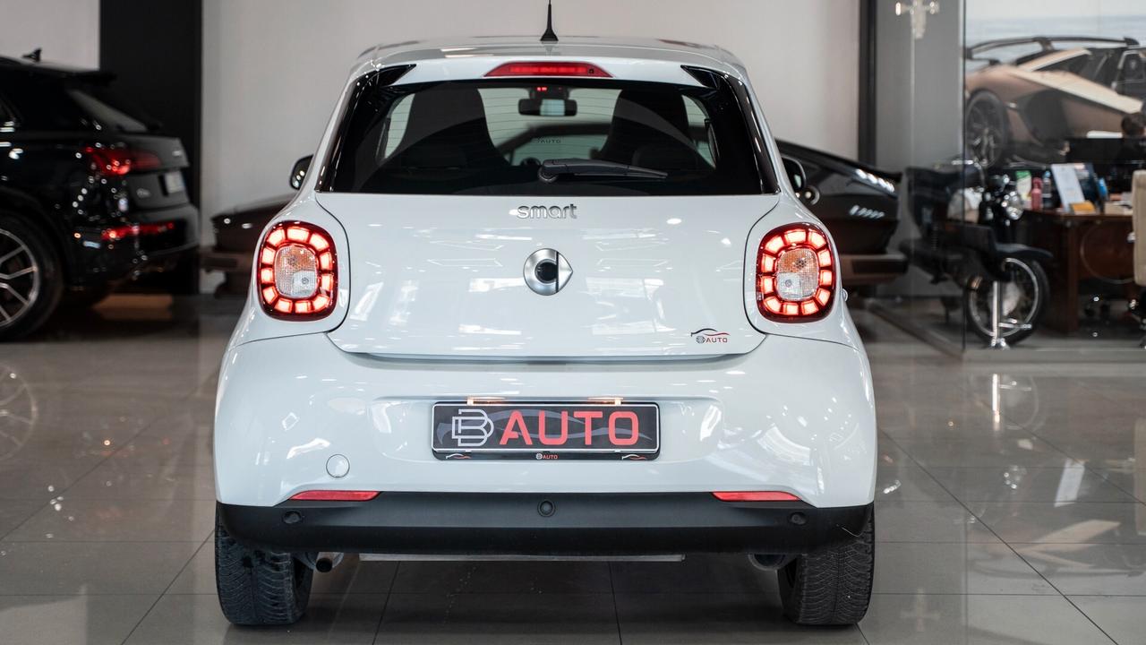 Smart ForFour 1.0 PASSION 71CV TWINAMIC AUTO NAVI LED FULL OPTIONAL