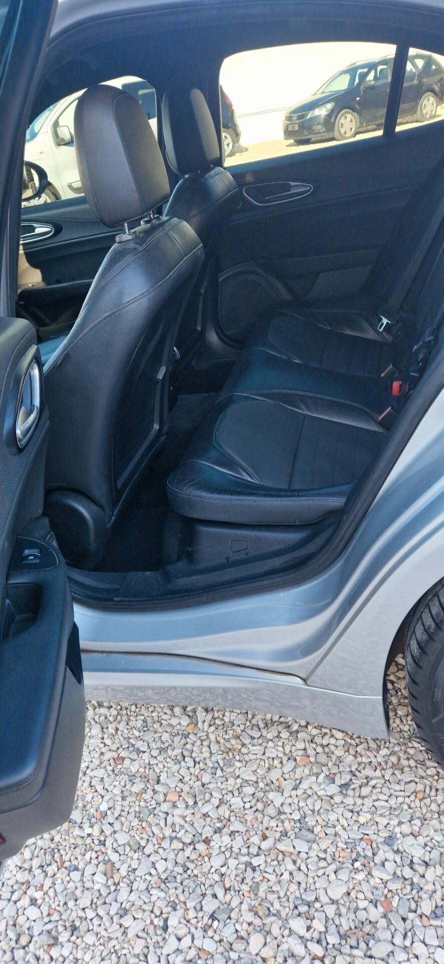 Alfa Romeo Giulia 2.2 Turbodiesel 180 CV AT8 Super