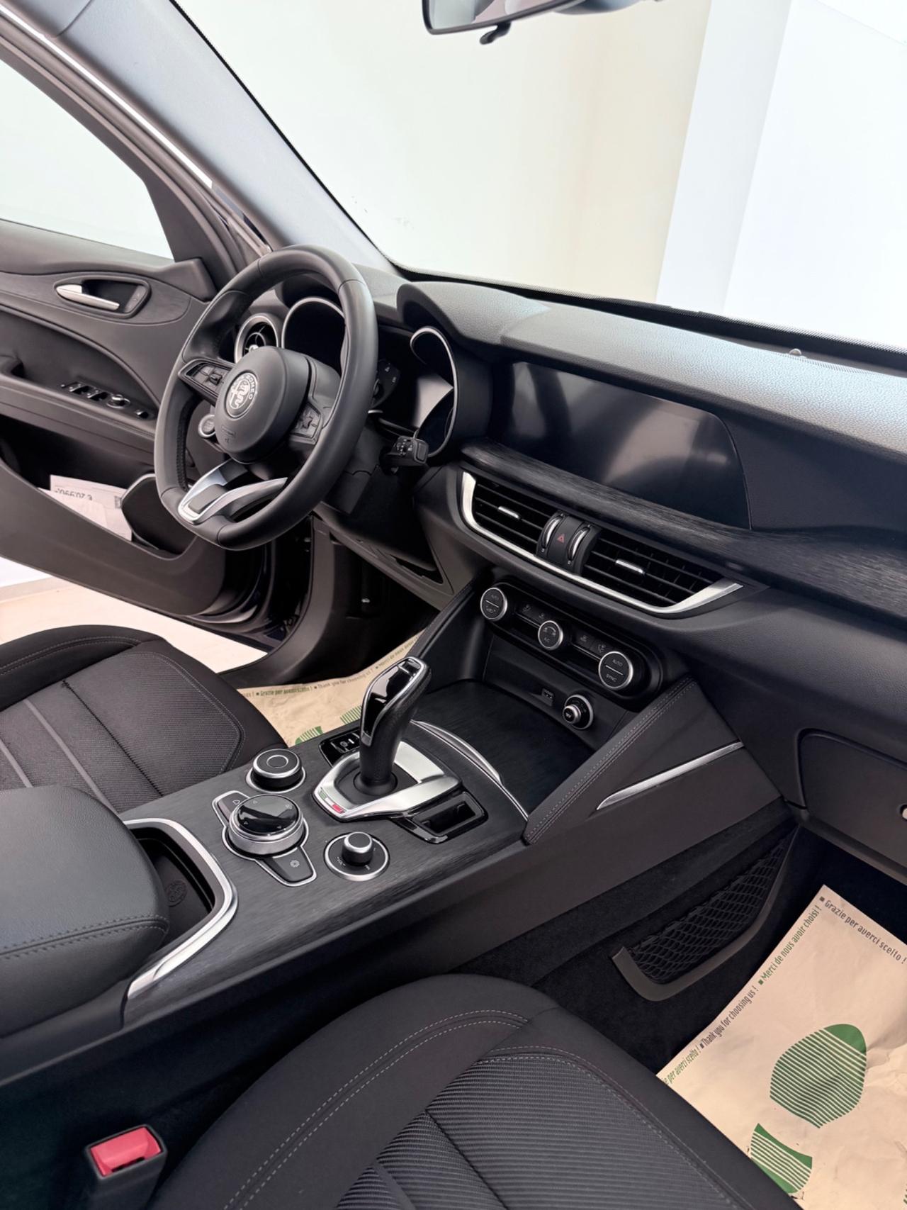 Alfa Romeo Stelvio 2.2 Turbodiesel 160 CV AT8 RWD Sport-Tech