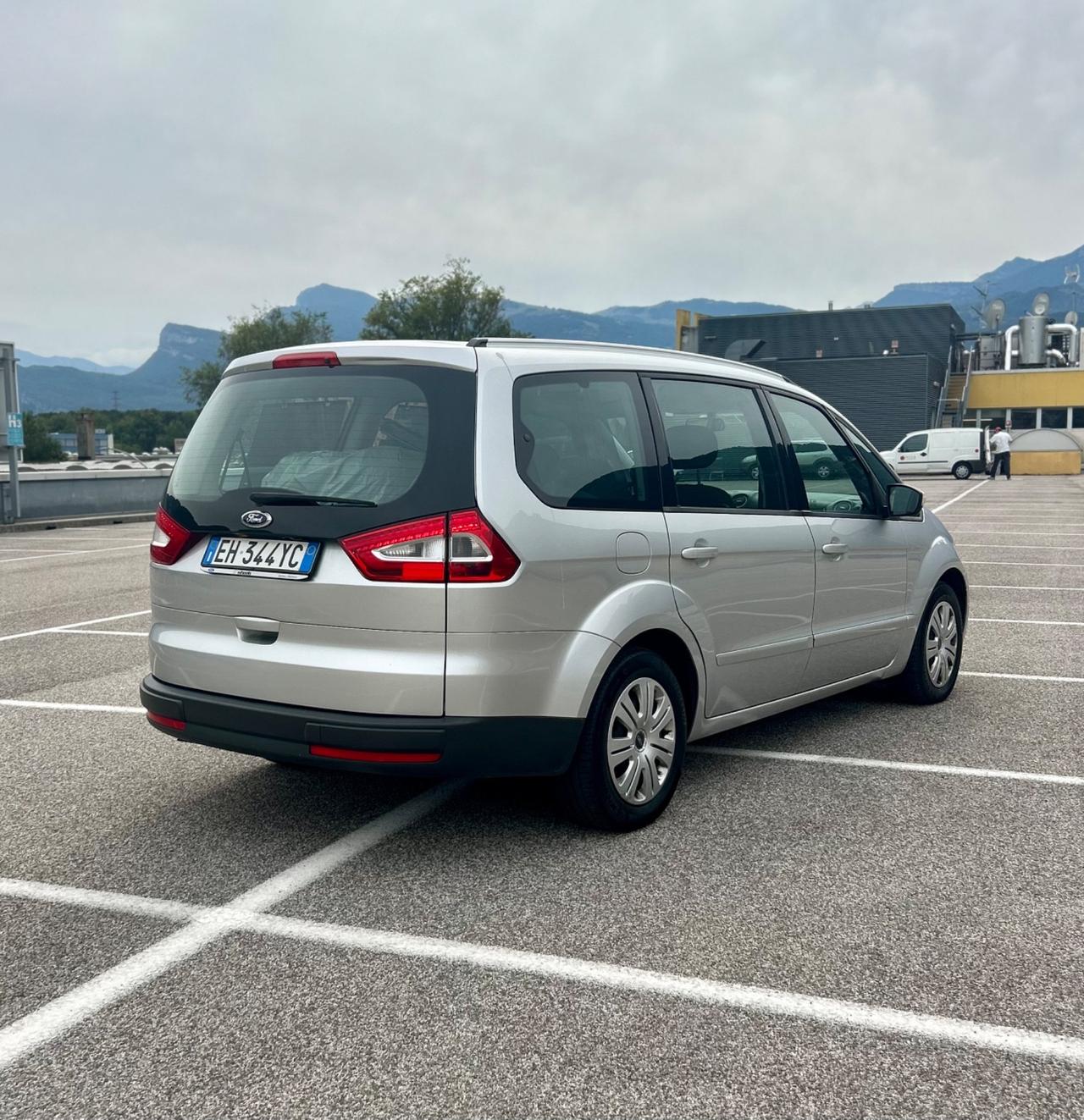Ford Galaxy 2.0 TDCi Titanium 7 Posti PERFETTA