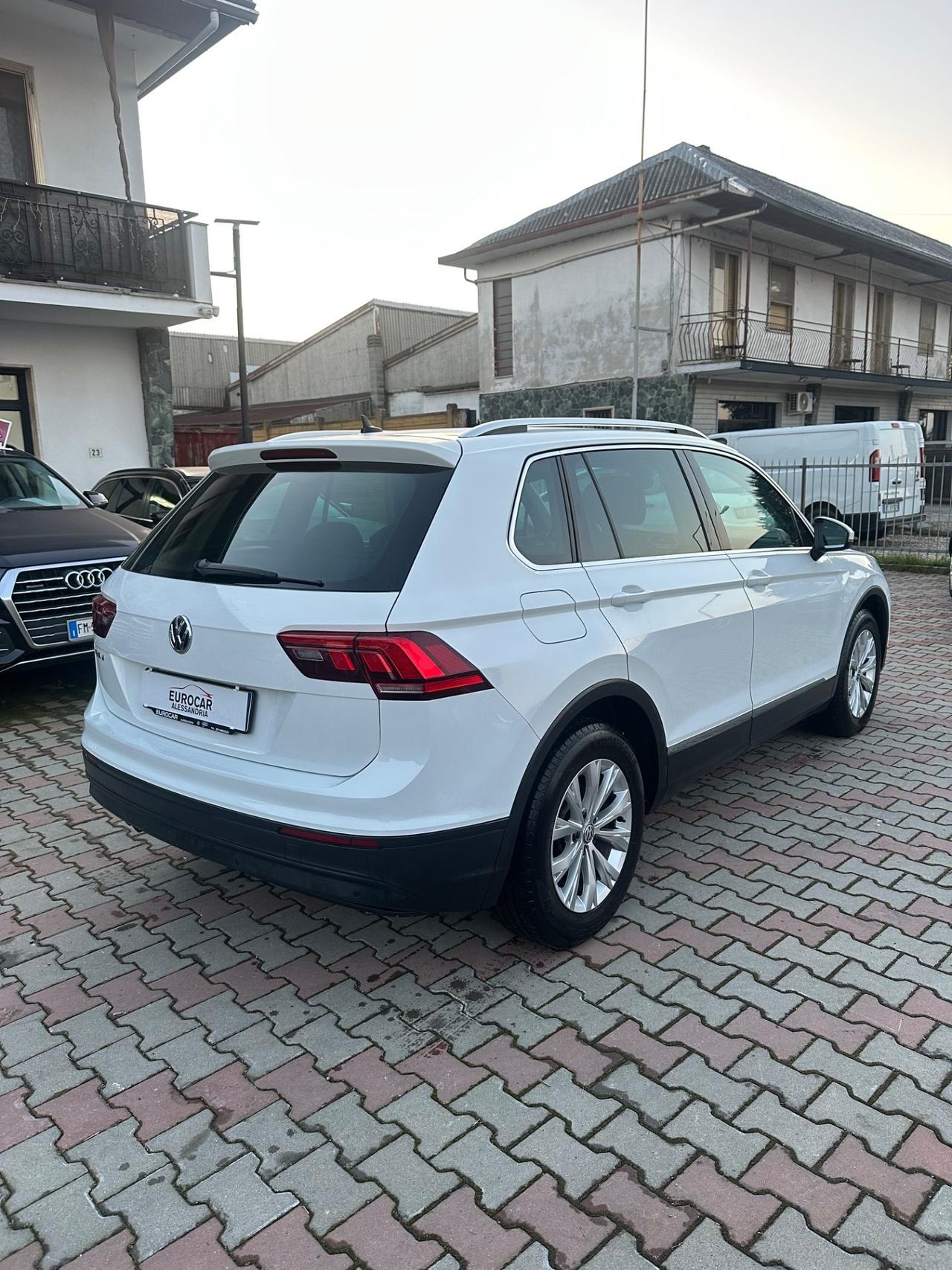 Volkswagen Tiguan 2.0 TDI SCR DSG Business BlueMotion Technology