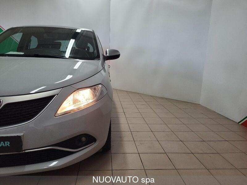 Lancia Ypsilon 1.2 69 CV 5 porte Mya