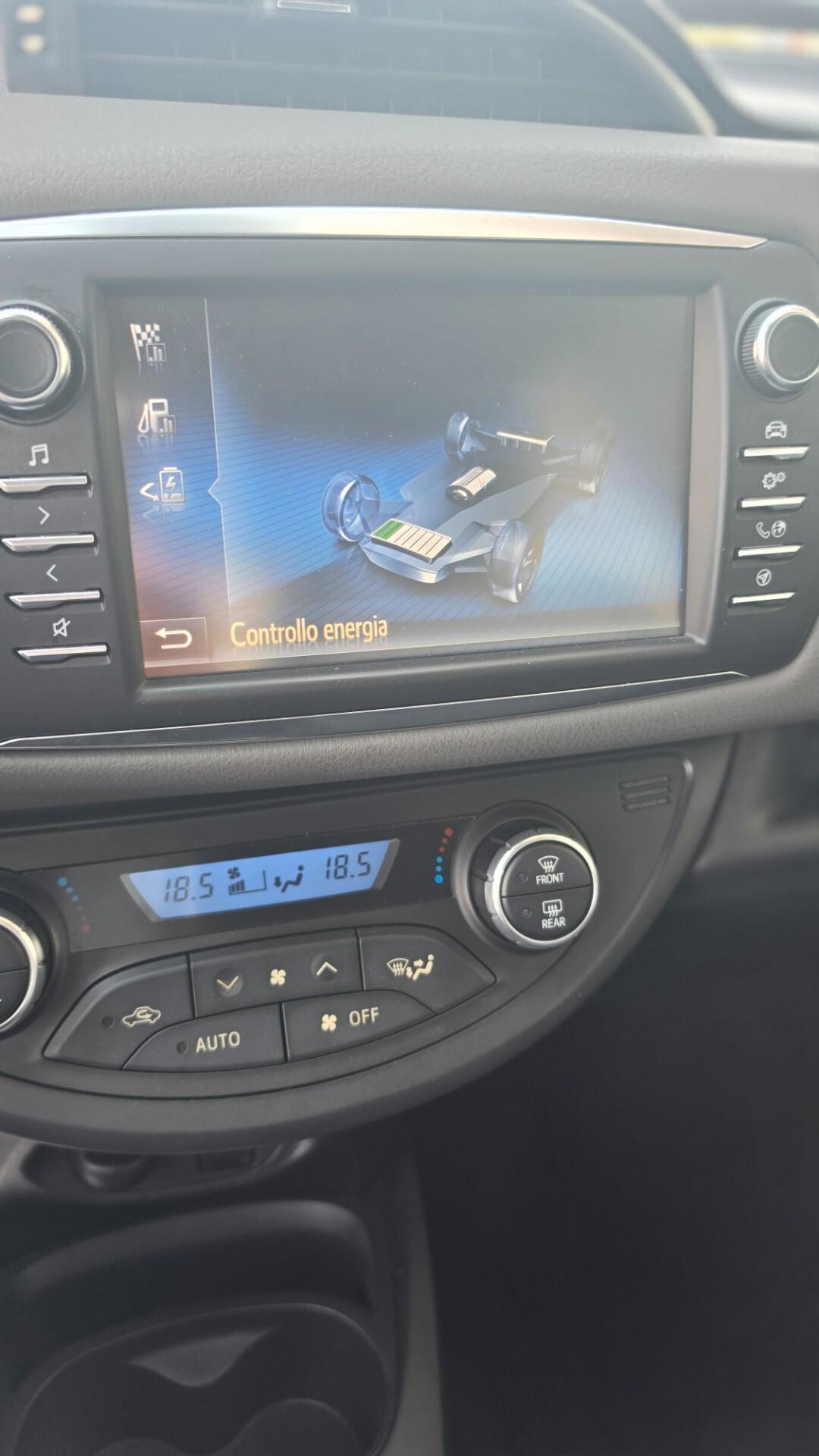 Toyota Yaris 1.5 Hybrid 5 porte Active