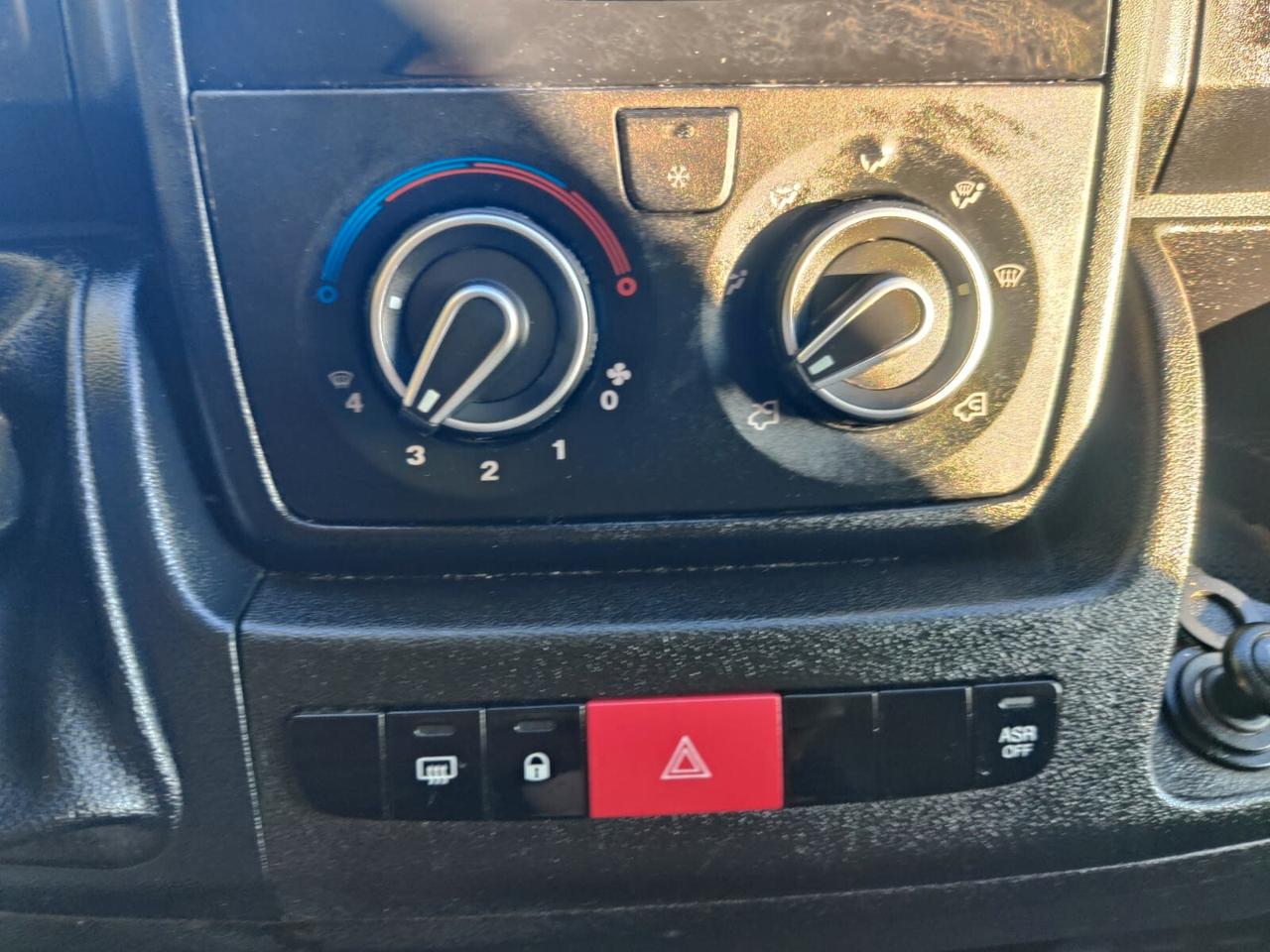 Peugeot Boxer 335 2.2 BlueHDi 140 S&S PLM-TM Furgone