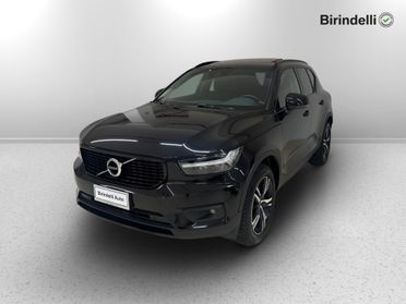 VOLVO XC40 (2017-->) - XC40 B5 AWD Geartronic R-design