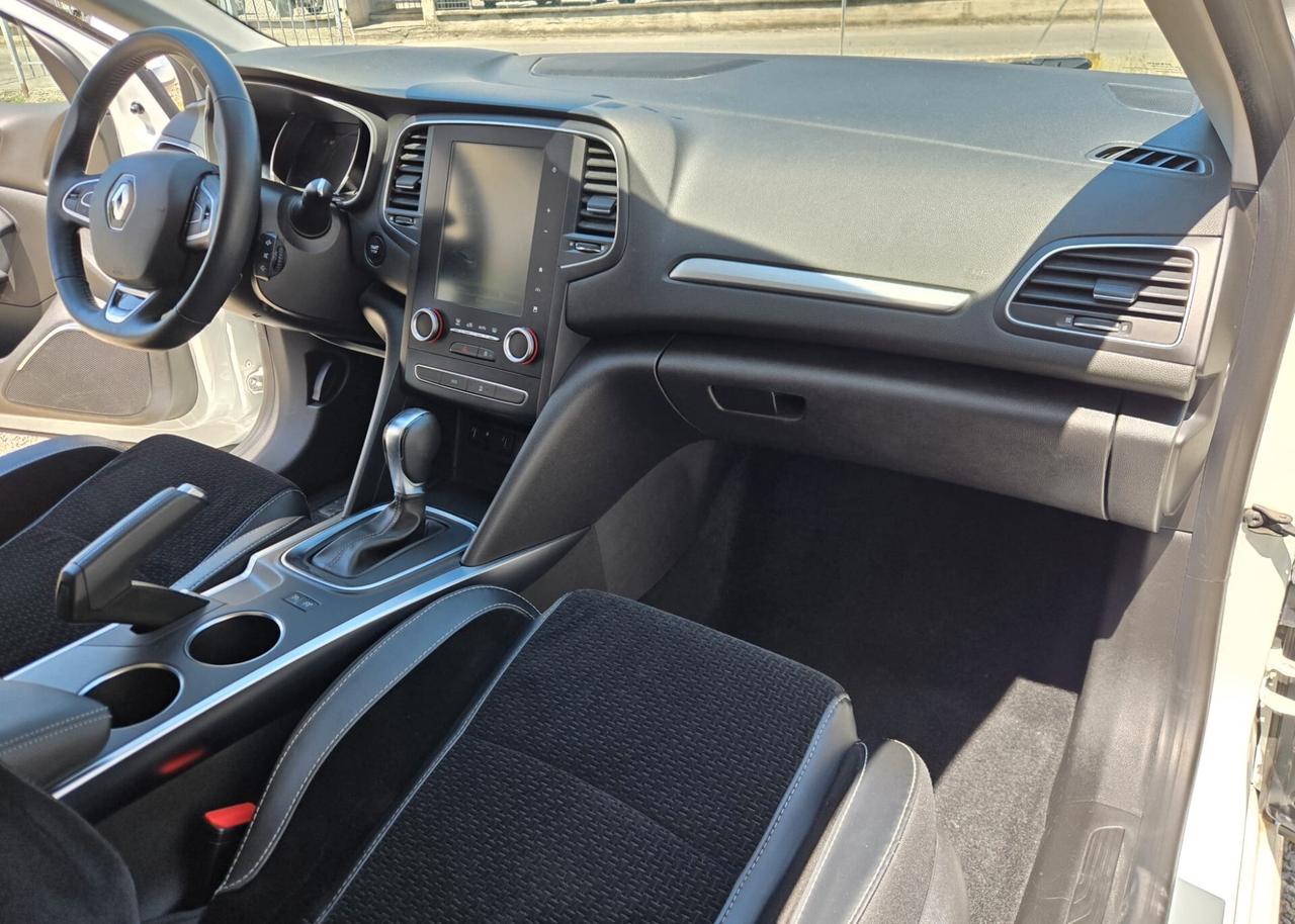 Renault Megane Mégane TCe 130 CV EDC Energy Intens