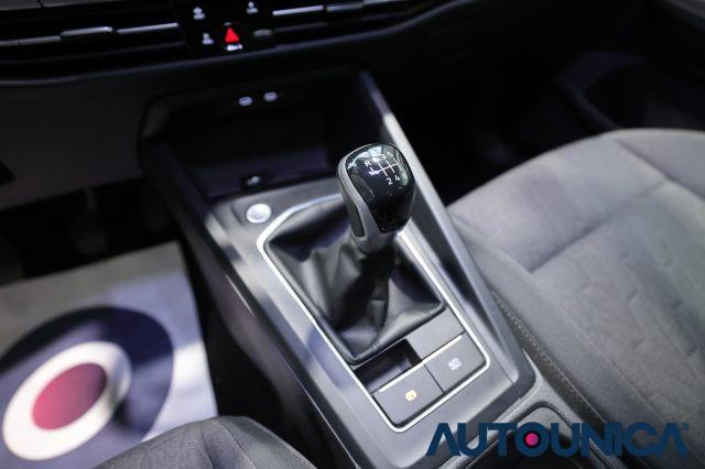 VOLKSWAGEN Golf 2.0 TDI 115 CV SCR LIFE FARI LED