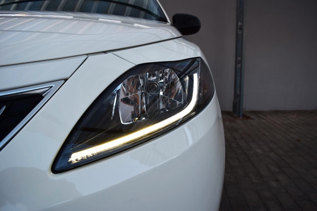Lancia Ypsilon 1.0 Firefly Hybrid 70 cv Gold
