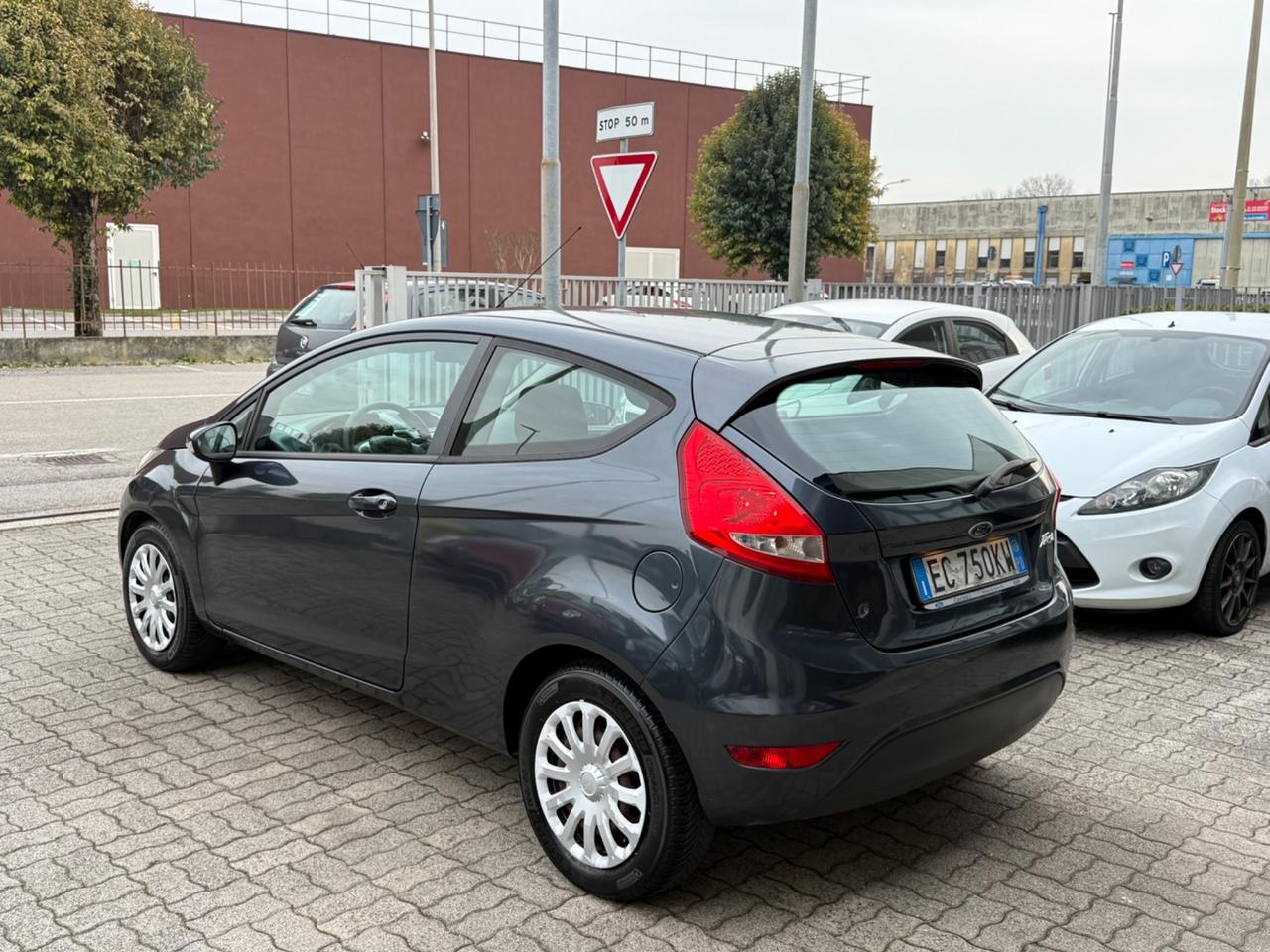 Ford Fiesta 1.4 3 porte Bz.- GPL