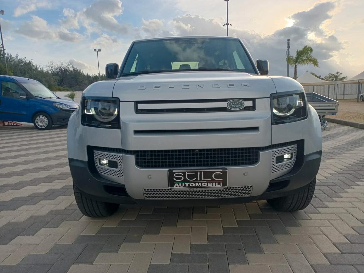 Land Rover Defender 90 3.0D I6 200 CV AWD Auto SE