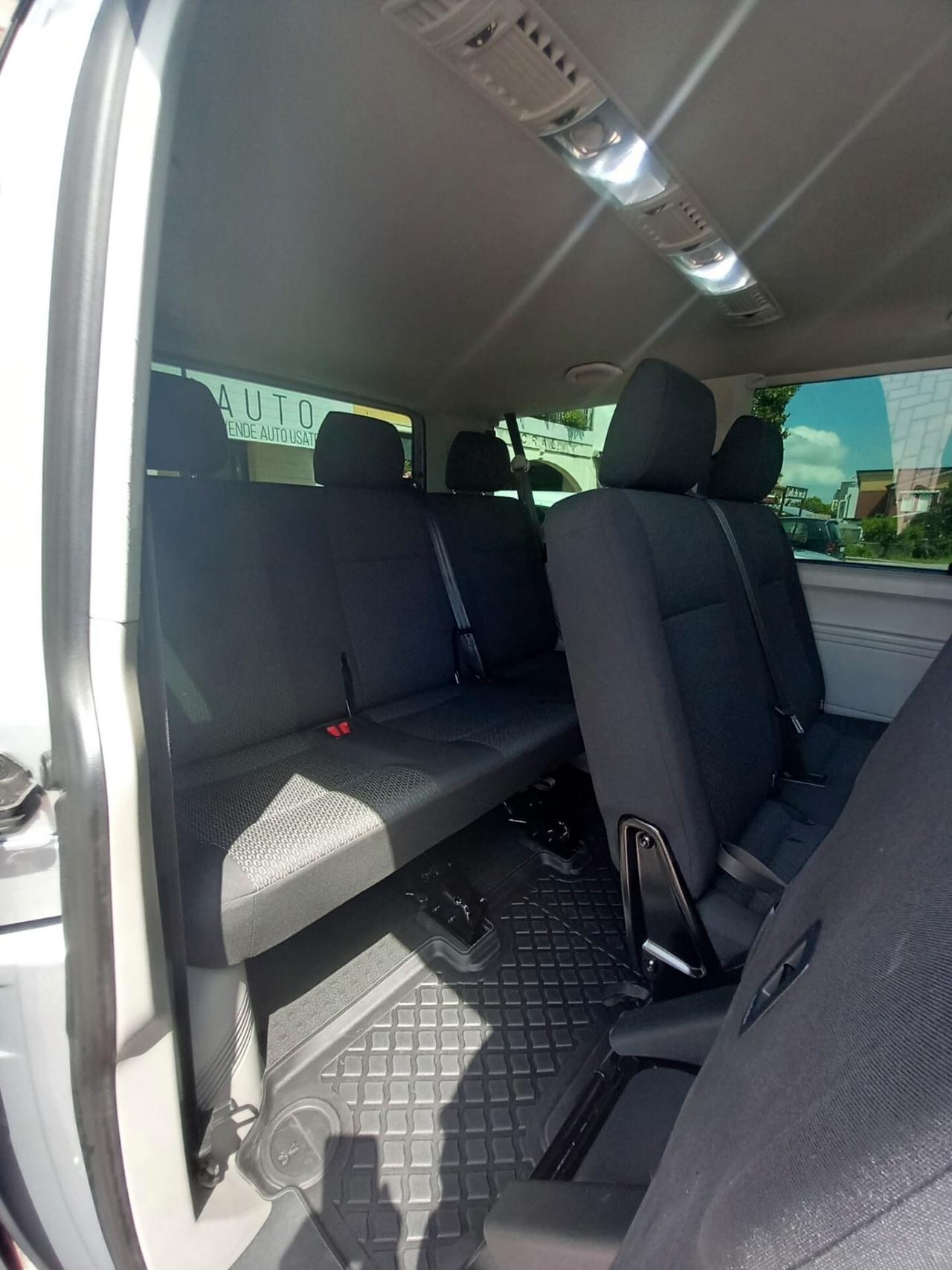 Volkswagen Transporter 2.0 TDI 150CV DSG PC Kombi