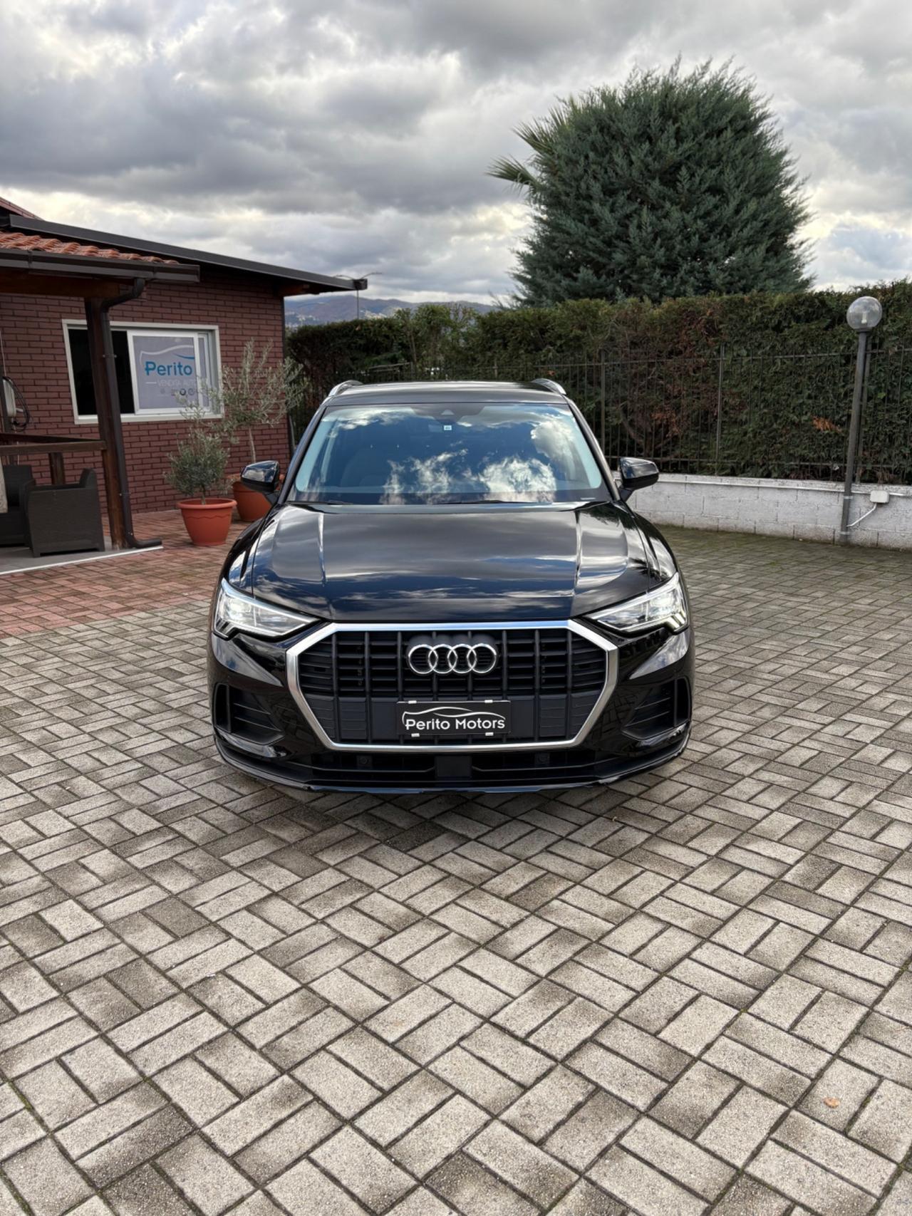 Audi Q3 35 TDI S tronic Business Advanced