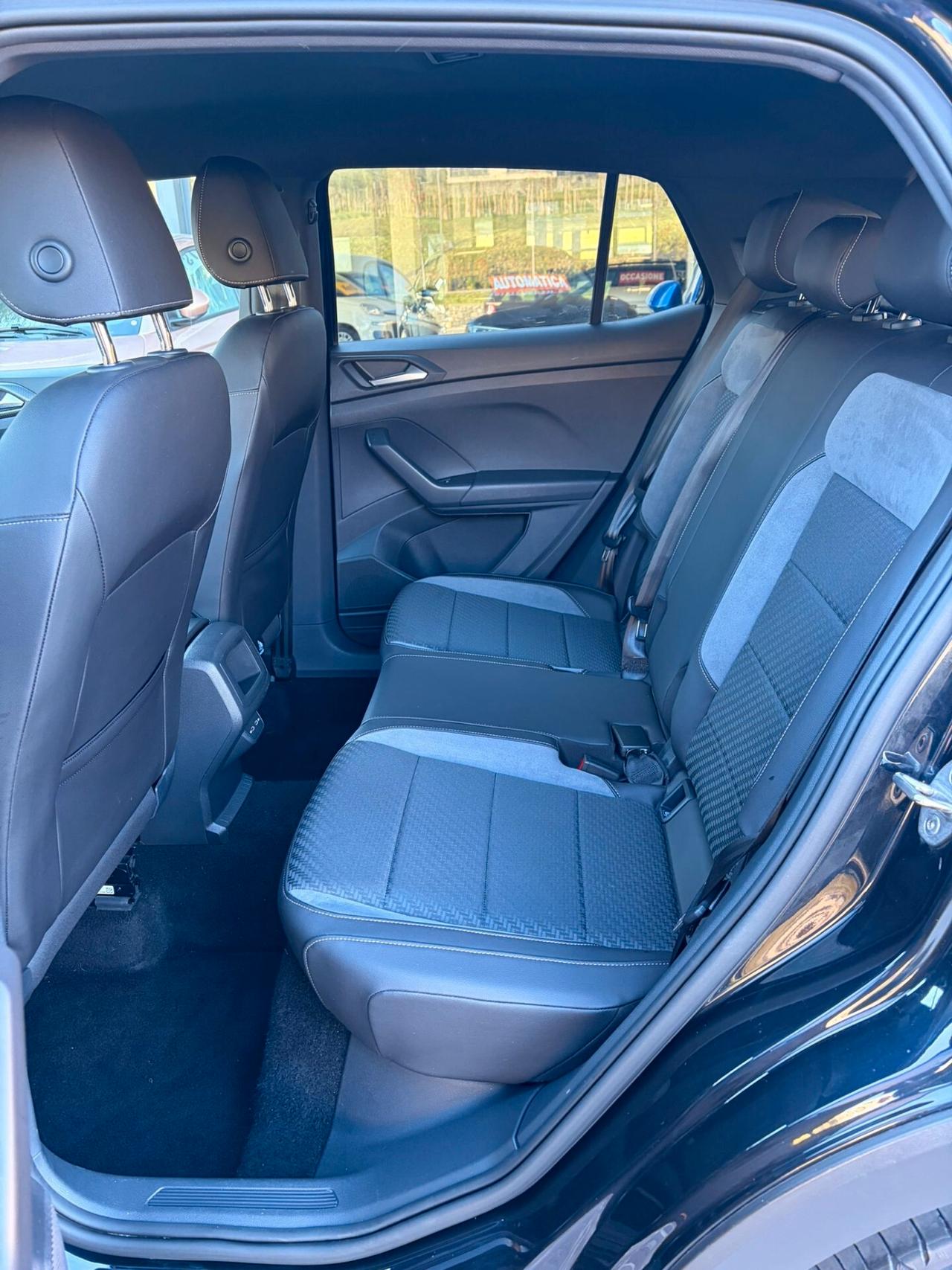 Volkswagen T-Cross 1.0 TSI Sport 95cv R-Line