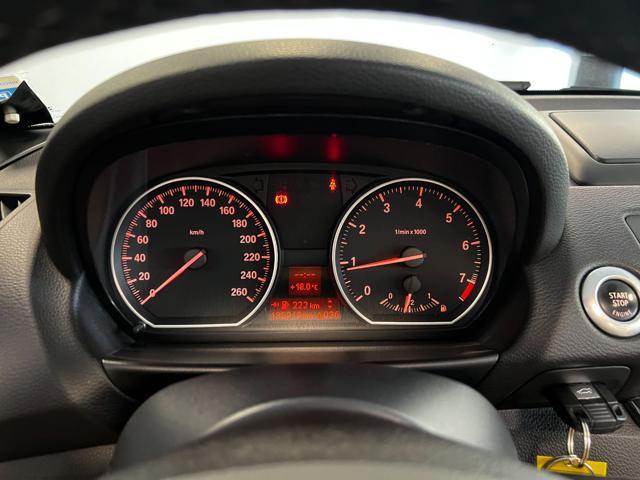 BMW 120 i Cabrio Futura / PELLE / 18" / CLIMA