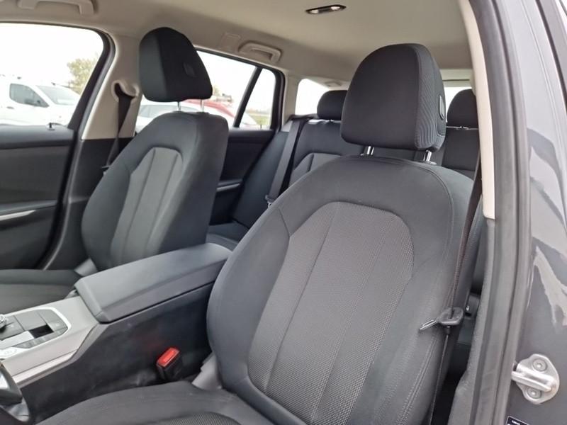 BMW 318 48V Business Advantage Touring auto