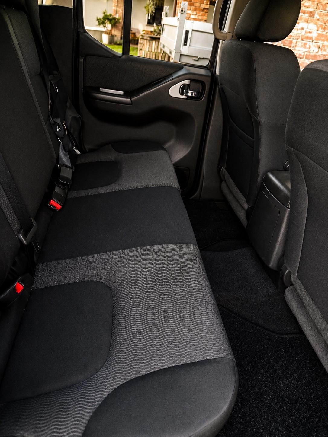 Nissan Navara 2.5 dCi 190CV 4 porte Double Cab LE