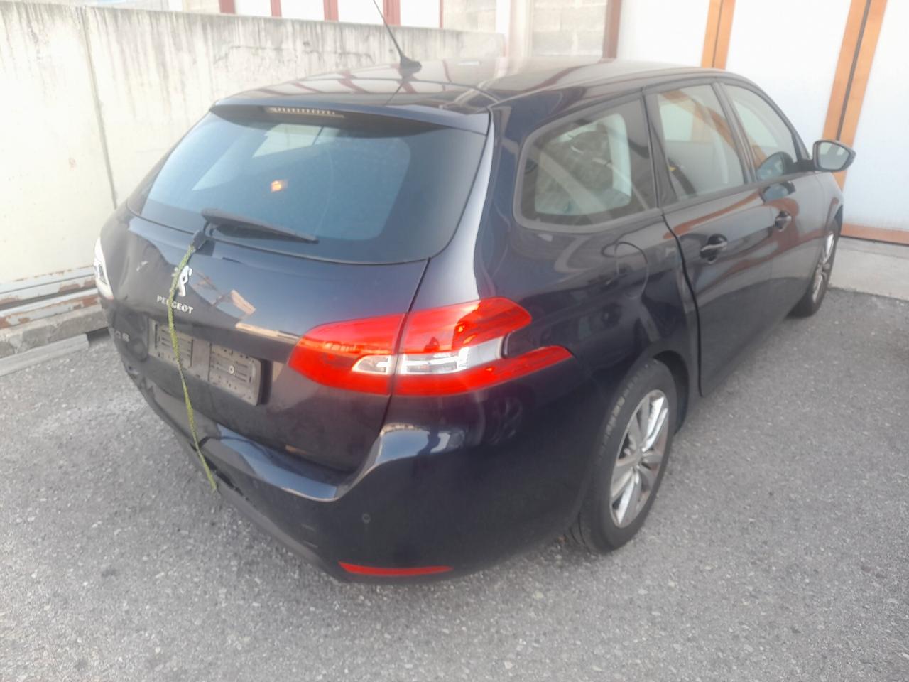 Peugeot 308 BlueHDi 120 S&S SW Business