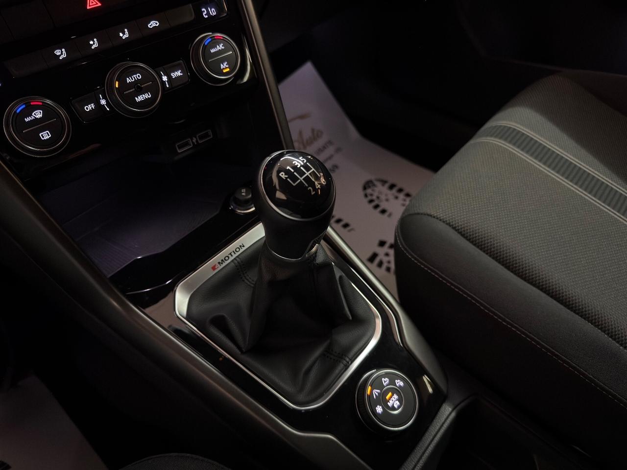 Volkswagen T-Roc 2.0 TDI SCR 4MOTION Advanced Blue