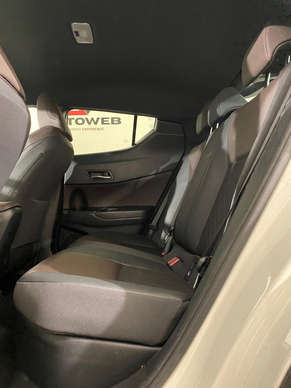 Toyota C-HR 1.8 Hybrid E-CVT * SOLO 64000 KM*